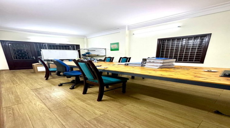 CHO THUÊ NHÀ NGÕ Ô TÔ TRÁNH TRẦN DUY HƯNG, GẦN HÔ TRUNG KÍNH 5 TẦNG, 65M2, 36.5 TRIỆU